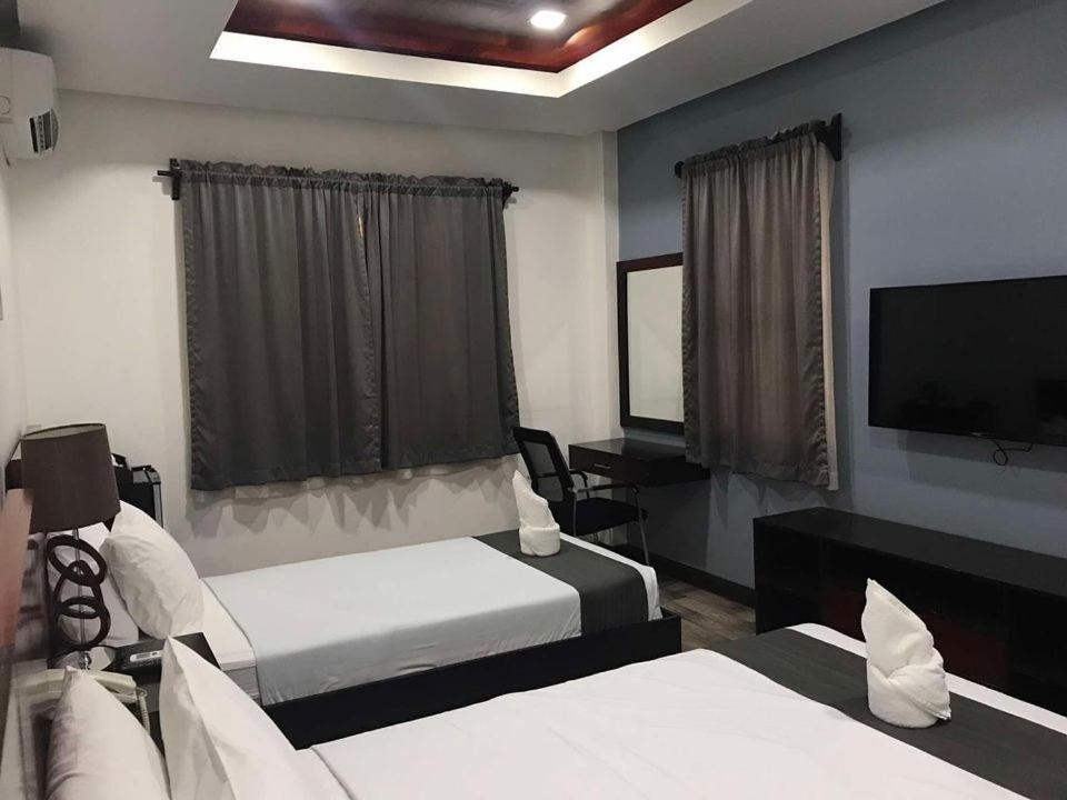 Hotel Gabriella Tagbilaran Exterior foto