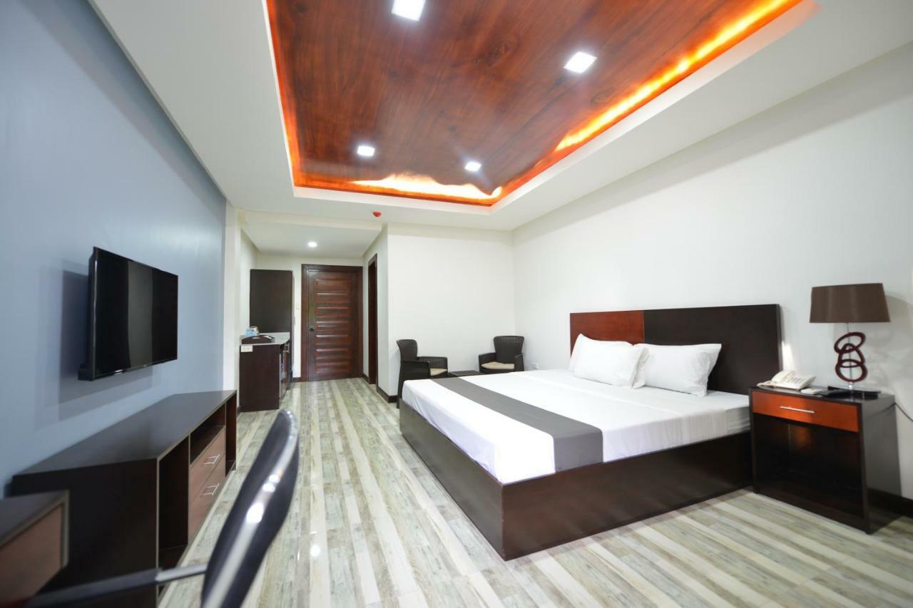 Hotel Gabriella Tagbilaran Exterior foto